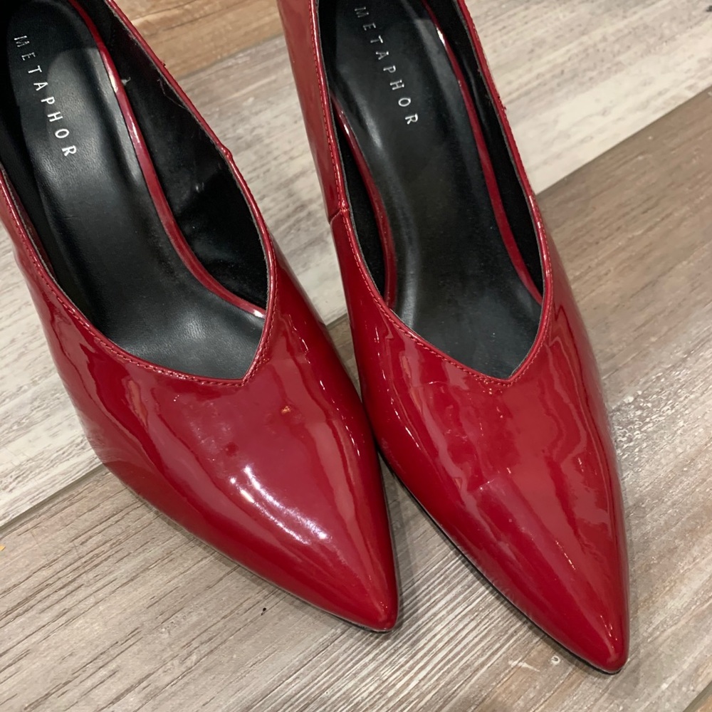 Metaphor brand red heels size 9.5 - Picture 6 of 7